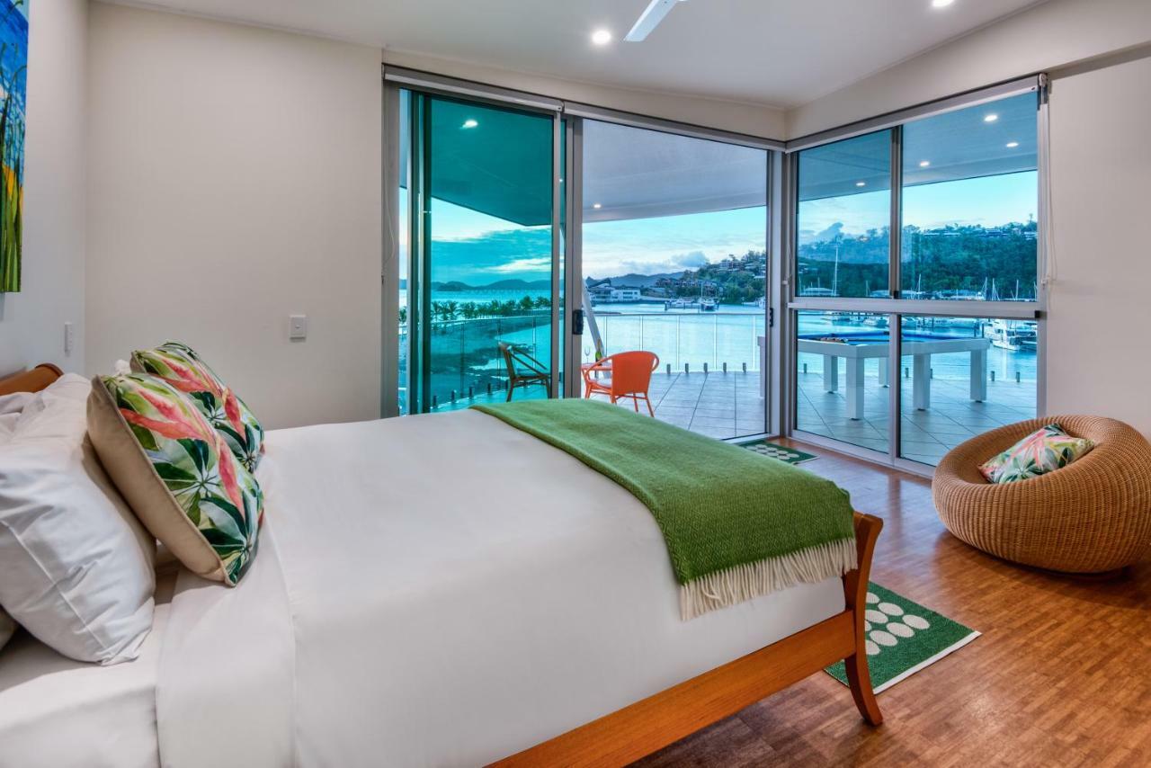Pavillions Penthouse 25 - Luxury Waterfront Apartment With Private Roof Top Pool And Buggy Hamilton Island Buitenkant foto
