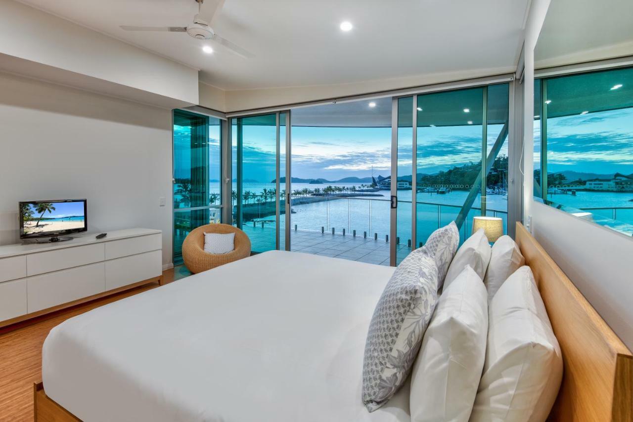 Pavillions Penthouse 25 - Luxury Waterfront Apartment With Private Roof Top Pool And Buggy Hamilton Island Buitenkant foto