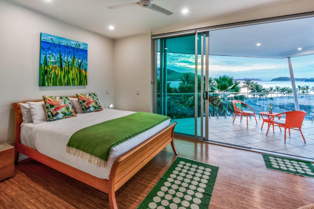 Pavillions Penthouse 25 - Luxury Waterfront Apartment With Private Roof Top Pool And Buggy Hamilton Island Buitenkant foto