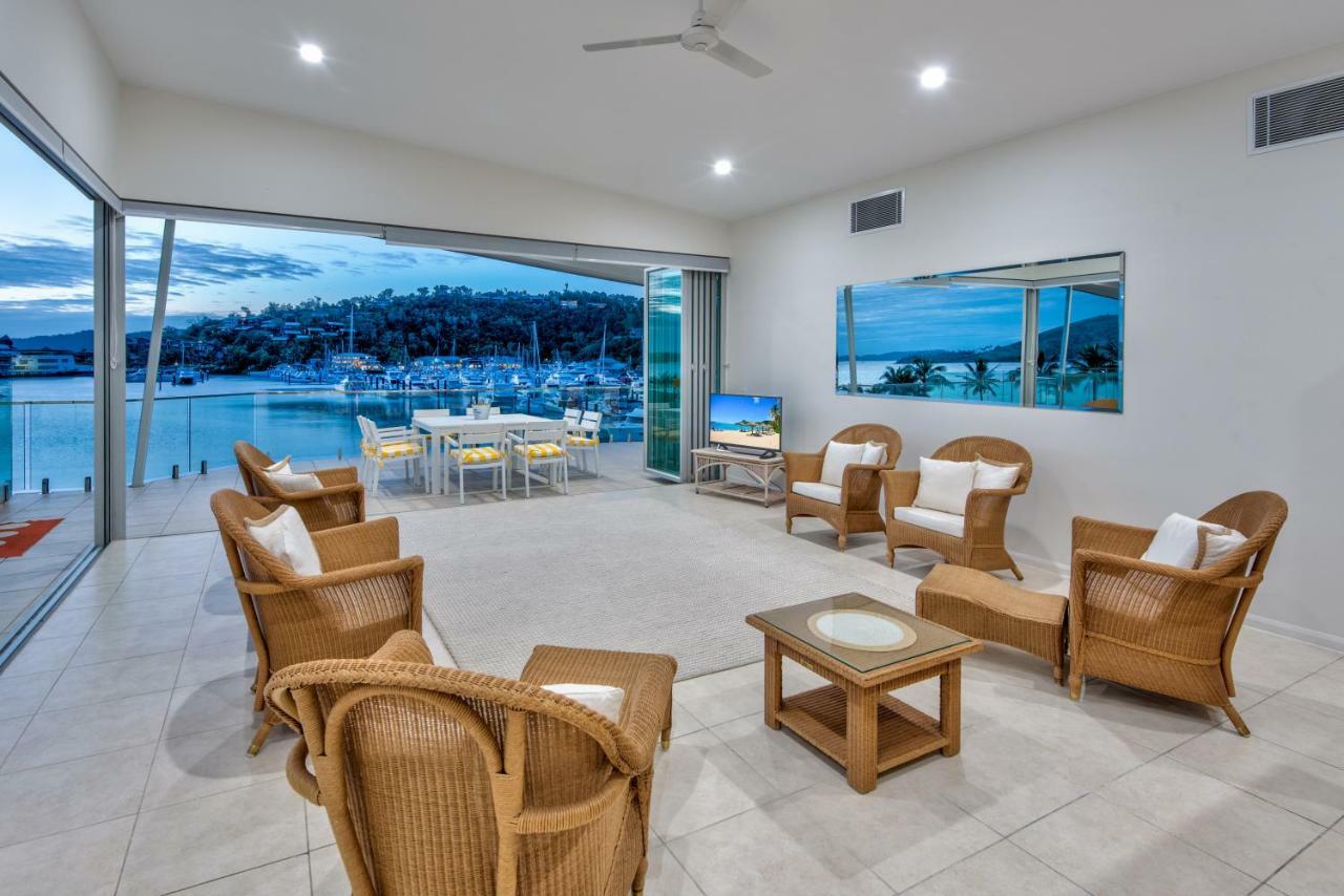 Pavillions Penthouse 25 - Luxury Waterfront Apartment With Private Roof Top Pool And Buggy Hamilton Island Buitenkant foto