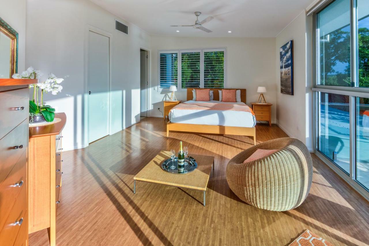 Pavillions Penthouse 25 - Luxury Waterfront Apartment With Private Roof Top Pool And Buggy Hamilton Island Buitenkant foto