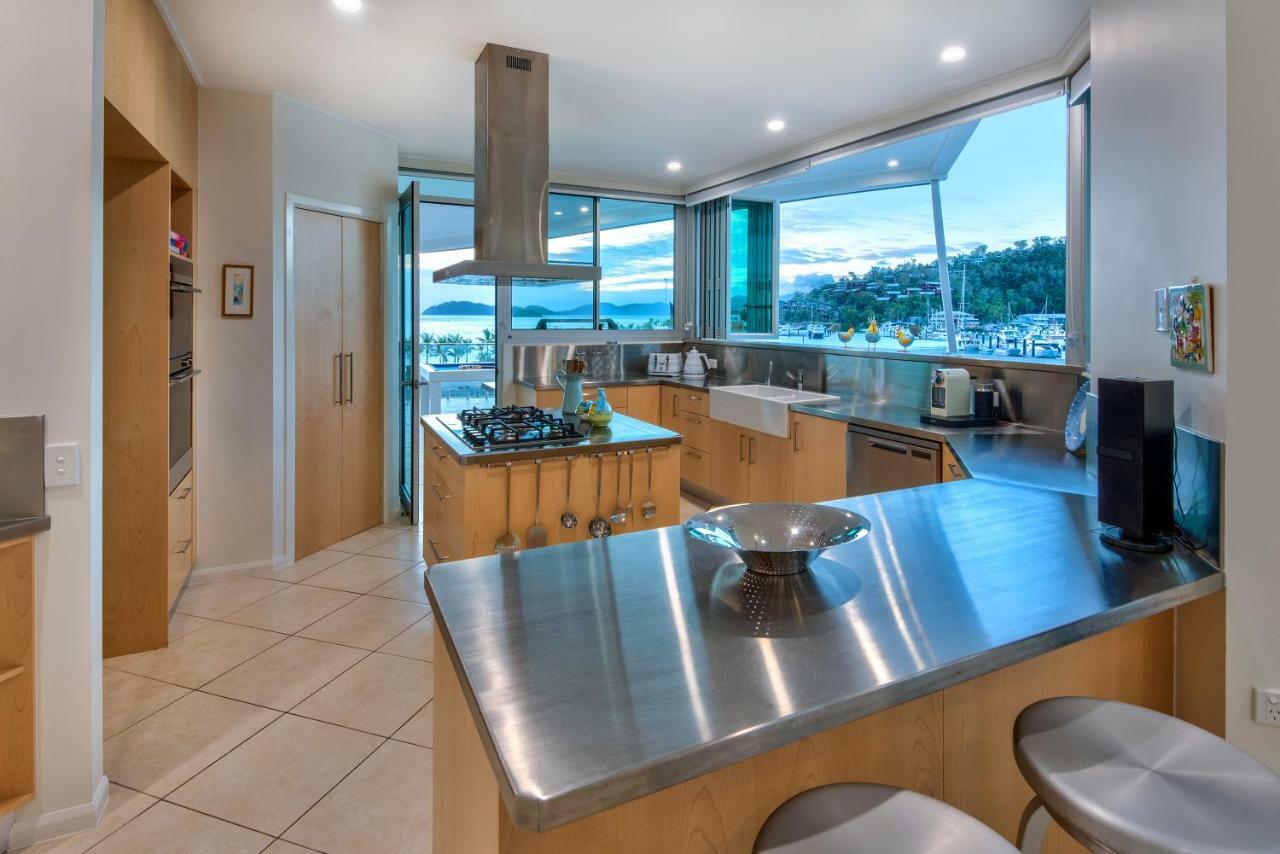 Pavillions Penthouse 25 - Luxury Waterfront Apartment With Private Roof Top Pool And Buggy Hamilton Island Buitenkant foto
