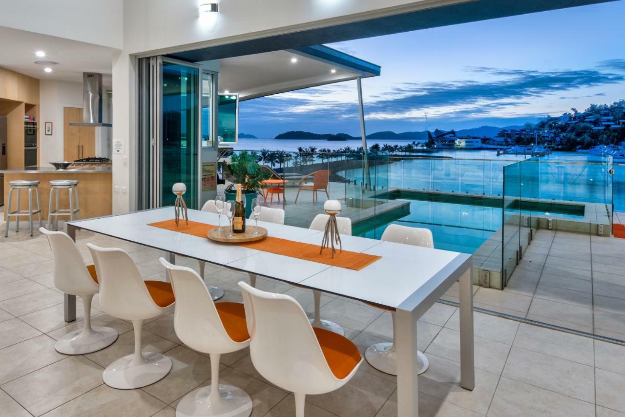 Pavillions Penthouse 25 - Luxury Waterfront Apartment With Private Roof Top Pool And Buggy Hamilton Island Buitenkant foto