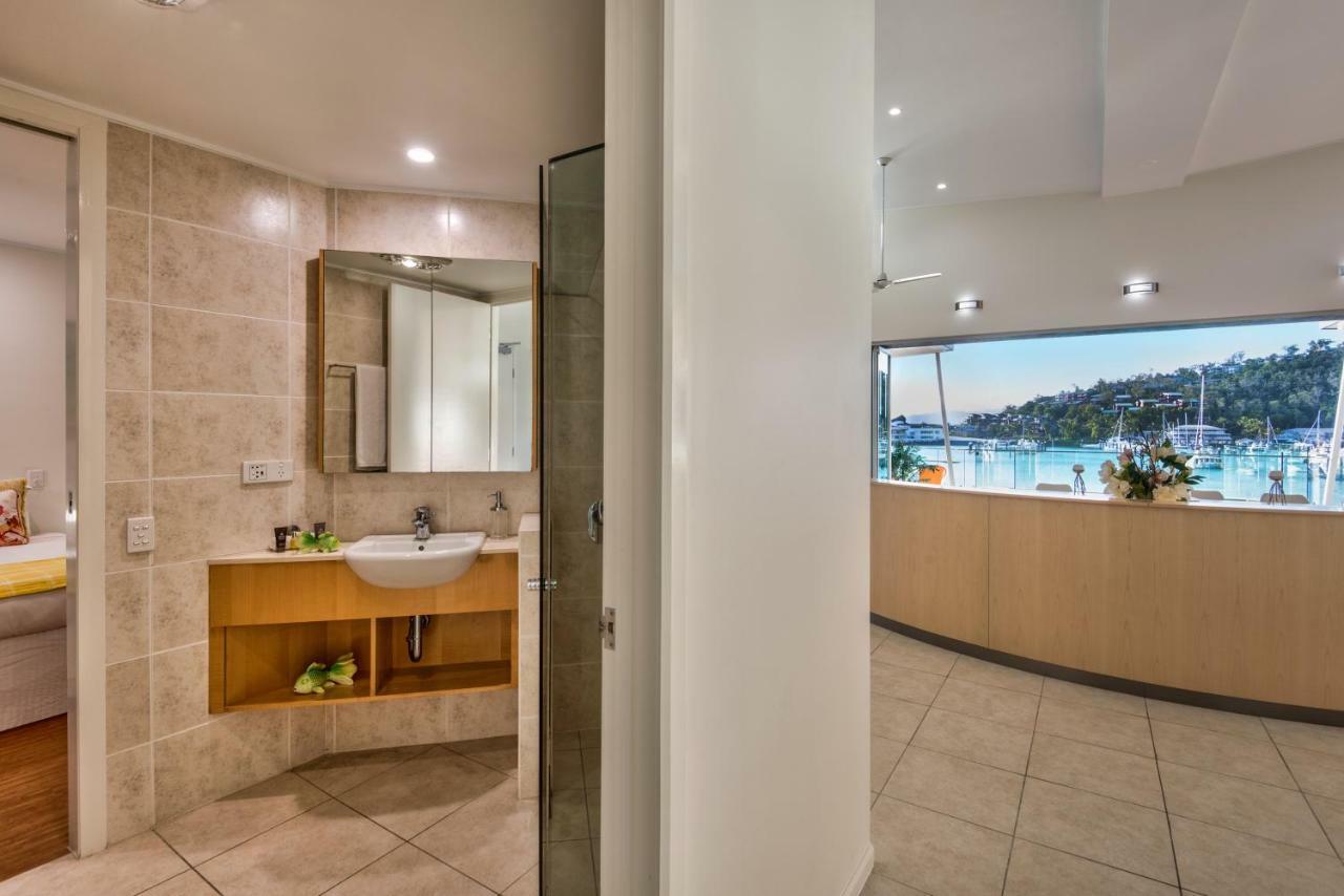 Pavillions Penthouse 25 - Luxury Waterfront Apartment With Private Roof Top Pool And Buggy Hamilton Island Buitenkant foto