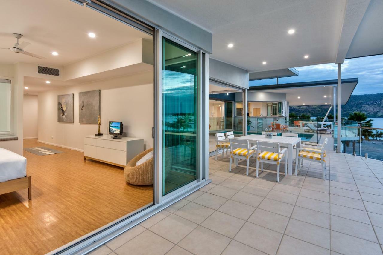 Pavillions Penthouse 25 - Luxury Waterfront Apartment With Private Roof Top Pool And Buggy Hamilton Island Buitenkant foto