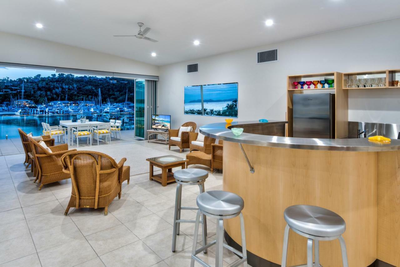Pavillions Penthouse 25 - Luxury Waterfront Apartment With Private Roof Top Pool And Buggy Hamilton Island Buitenkant foto