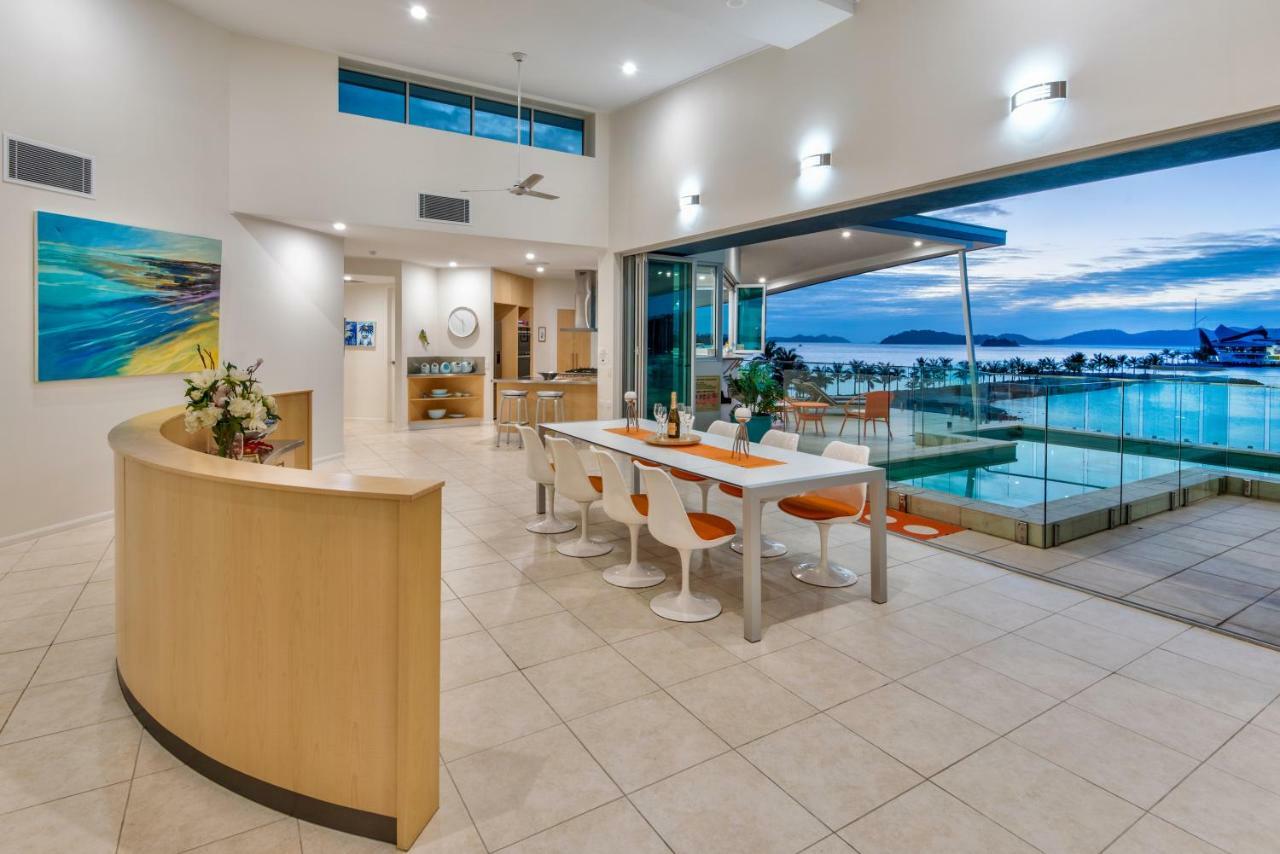 Pavillions Penthouse 25 - Luxury Waterfront Apartment With Private Roof Top Pool And Buggy Hamilton Island Buitenkant foto