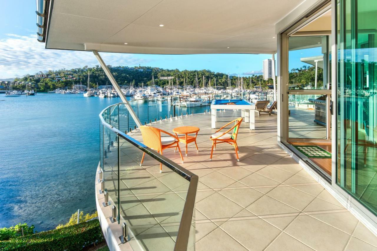 Pavillions Penthouse 25 - Luxury Waterfront Apartment With Private Roof Top Pool And Buggy Hamilton Island Buitenkant foto