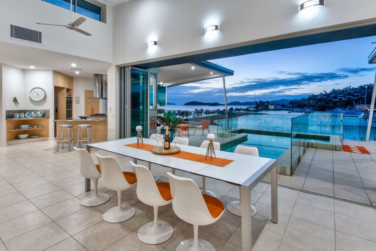 Pavillions Penthouse 25 - Luxury Waterfront Apartment With Private Roof Top Pool And Buggy Hamilton Island Buitenkant foto